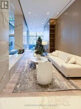 Building Photo - 370 Martha St