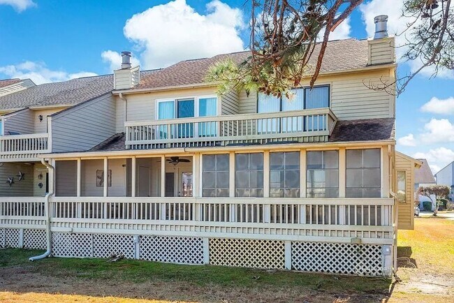 Foto del edificio - 4046 Fairway Lakes Dr
