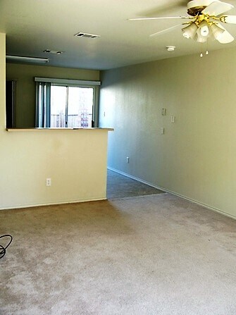Foto del edificio - 311 Creek St