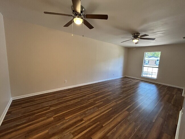Foto del edificio - Home for Rent