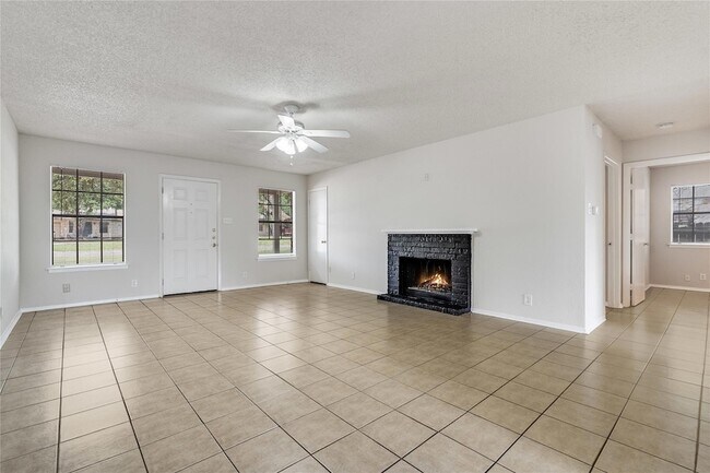Foto del edificio - 3801 Foust Trail