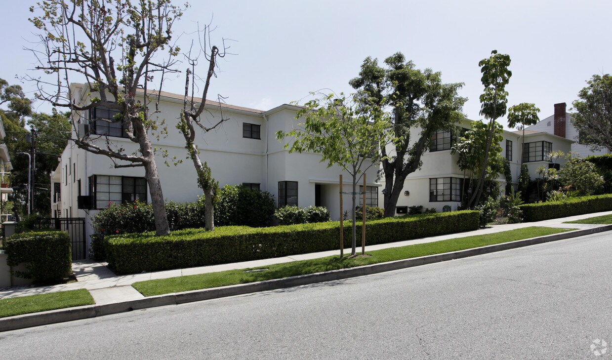426428 S Spalding Dr, Beverly Hills, CA 90212 Rentals in Beverly Hills