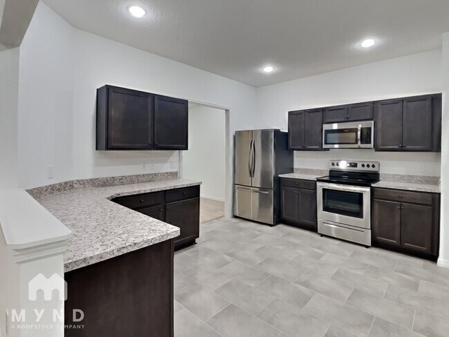 Building Photo - 1167 Woodland Oaks Dr