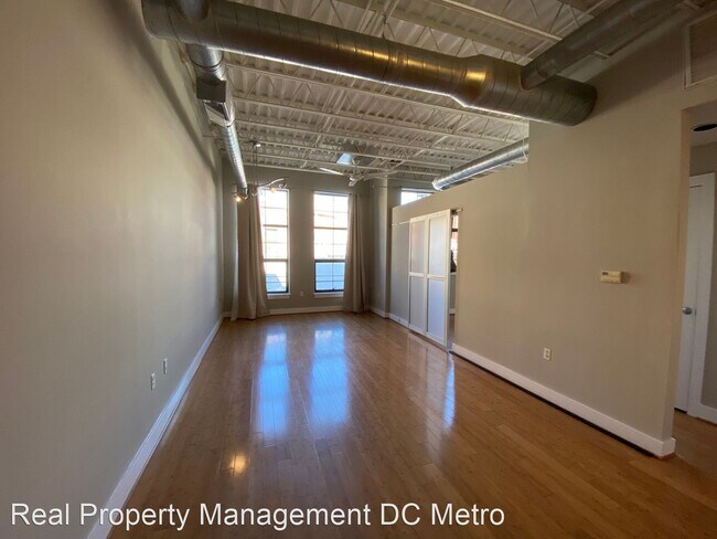Building Photo - 2421 18th St NW