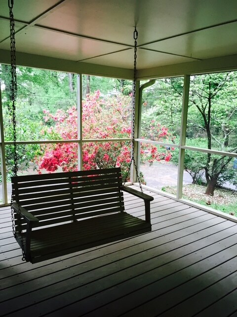 Building Photo - 142 Hiawassee Ave