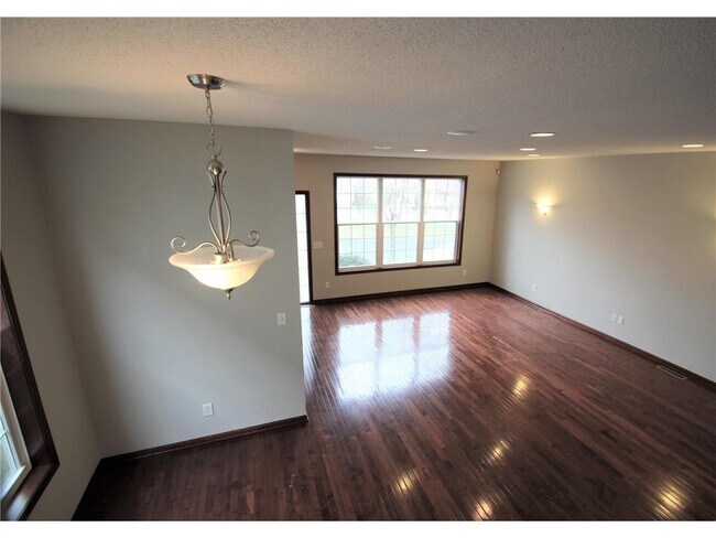 Foto del edificio - 10003 Pincherry Ln
