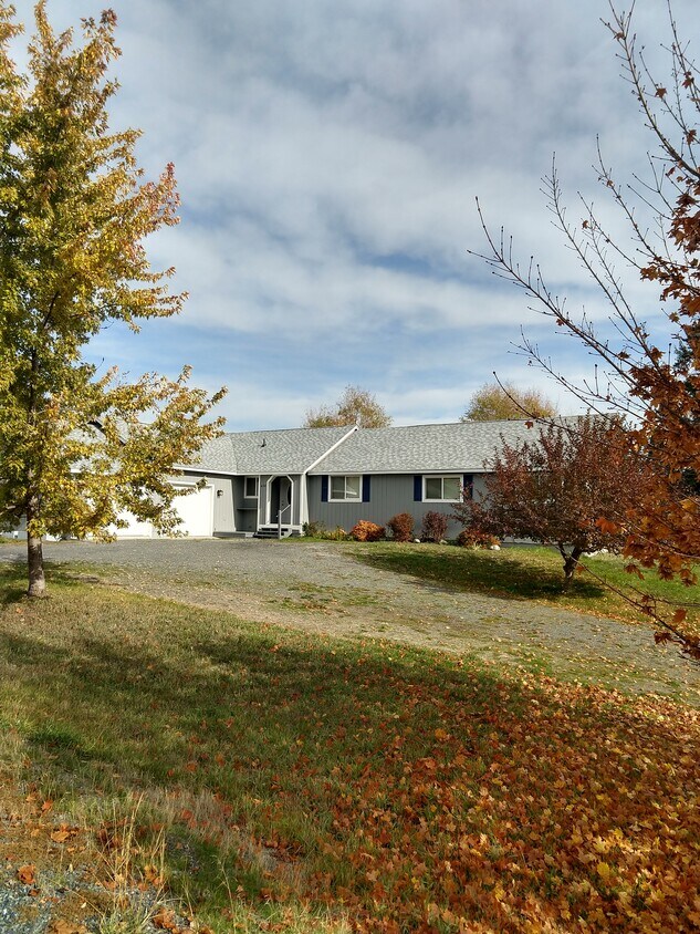 438 Meadow Ct, Colville, WA 99114 House Rental in Colville, WA