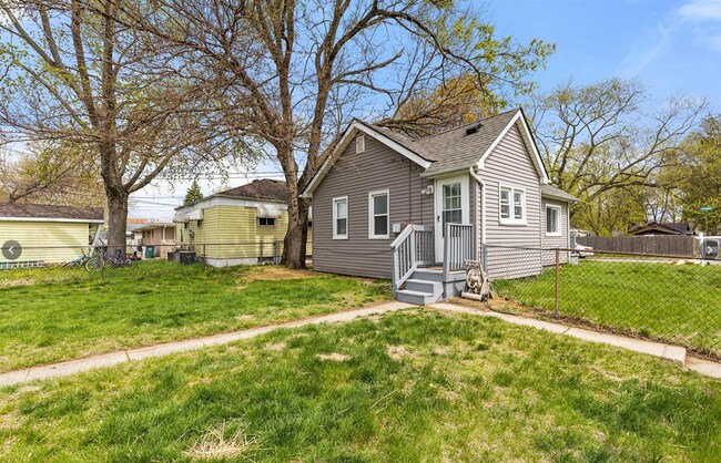 Building Photo - 23303 Stauber Ave
