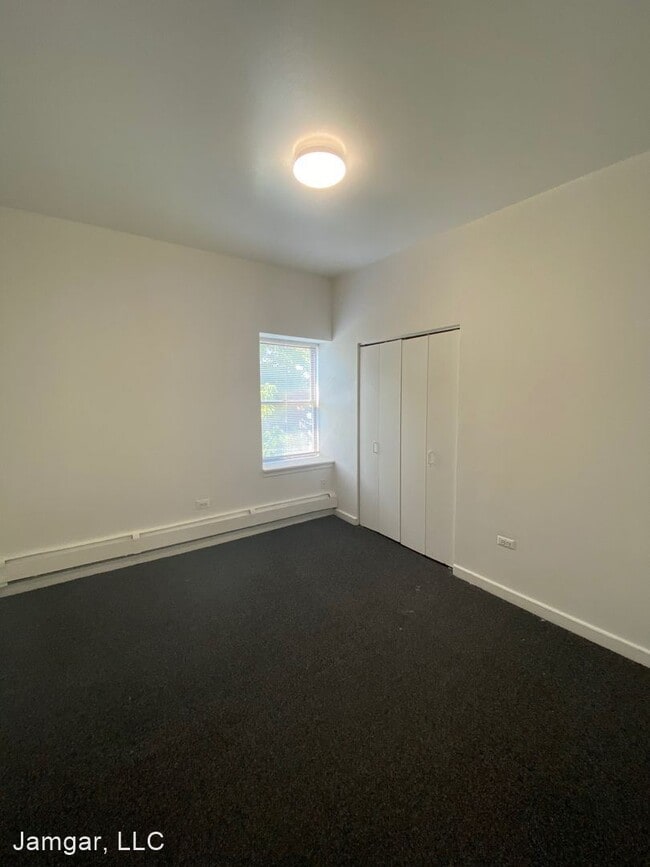 Building Photo - 4701 W Maypole Ave