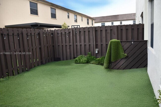 Foto del edificio - 11364 SW 233rd St