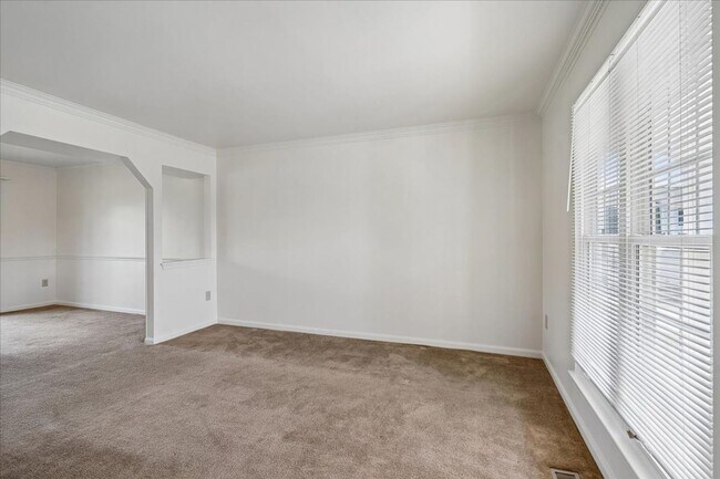 Building Photo - Immediate move-in at Goshen Village