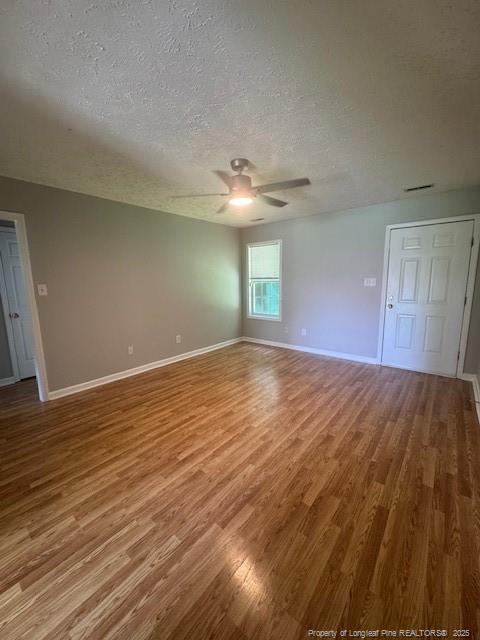 Foto del edificio - 6859 Bailey Lake Rd