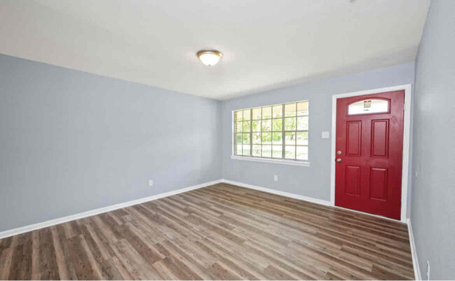 Foto del edificio - 410 W 16th St