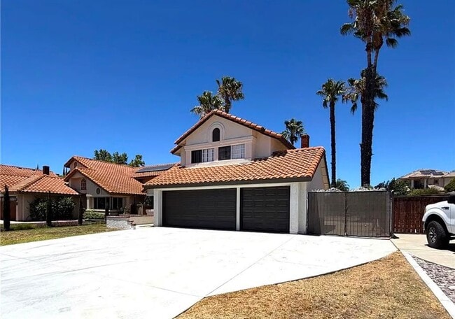 Building Photo - 39843 Amberley Cir