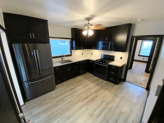 Building Photo - 40 Saint Florian St