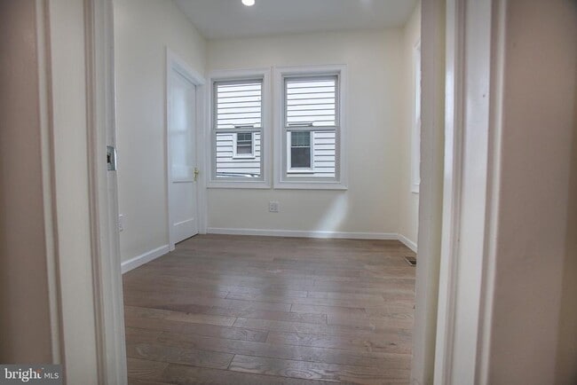 Foto del edificio - 119 Linden Ln