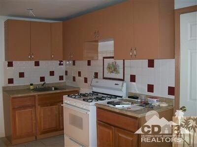 Foto del edificio - 33495 Cathedral Canyon Dr