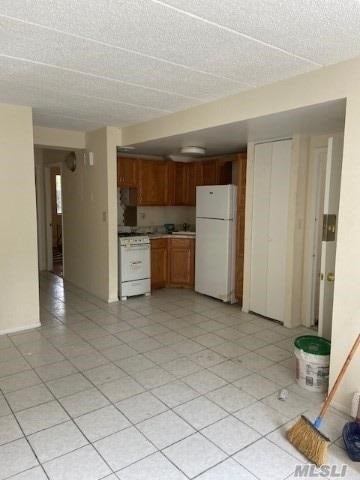Building Photo - 505 E 171st St