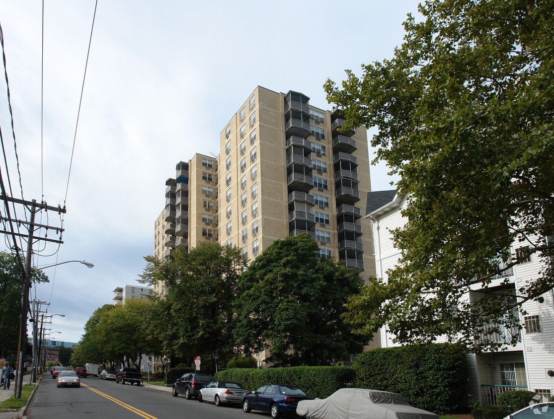 Foto principal - Soundview Towers