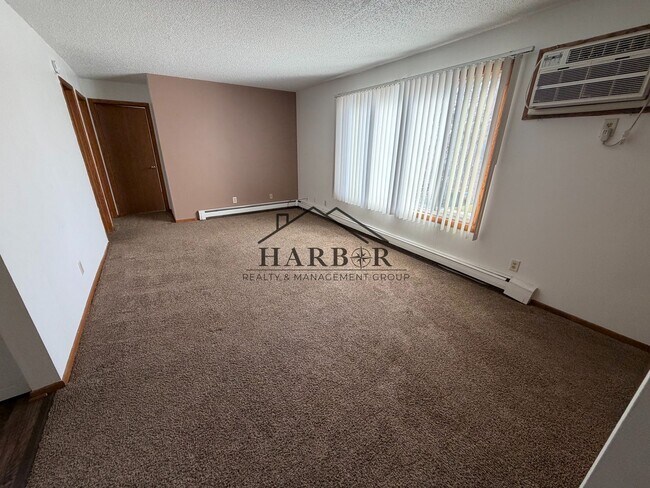 Foto del edificio - Hayfield Greens Apartments, 110 Bldg - 110 - 201