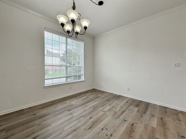 Foto del edificio - 73 E Montfair Blvd