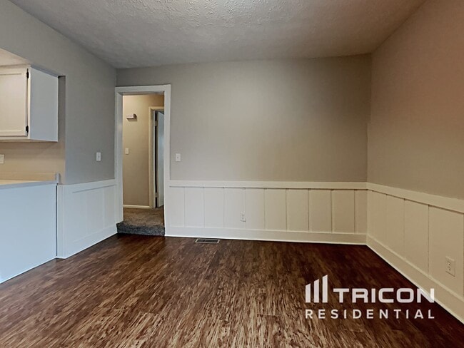 Building Photo - 15 Thornleigh Dr