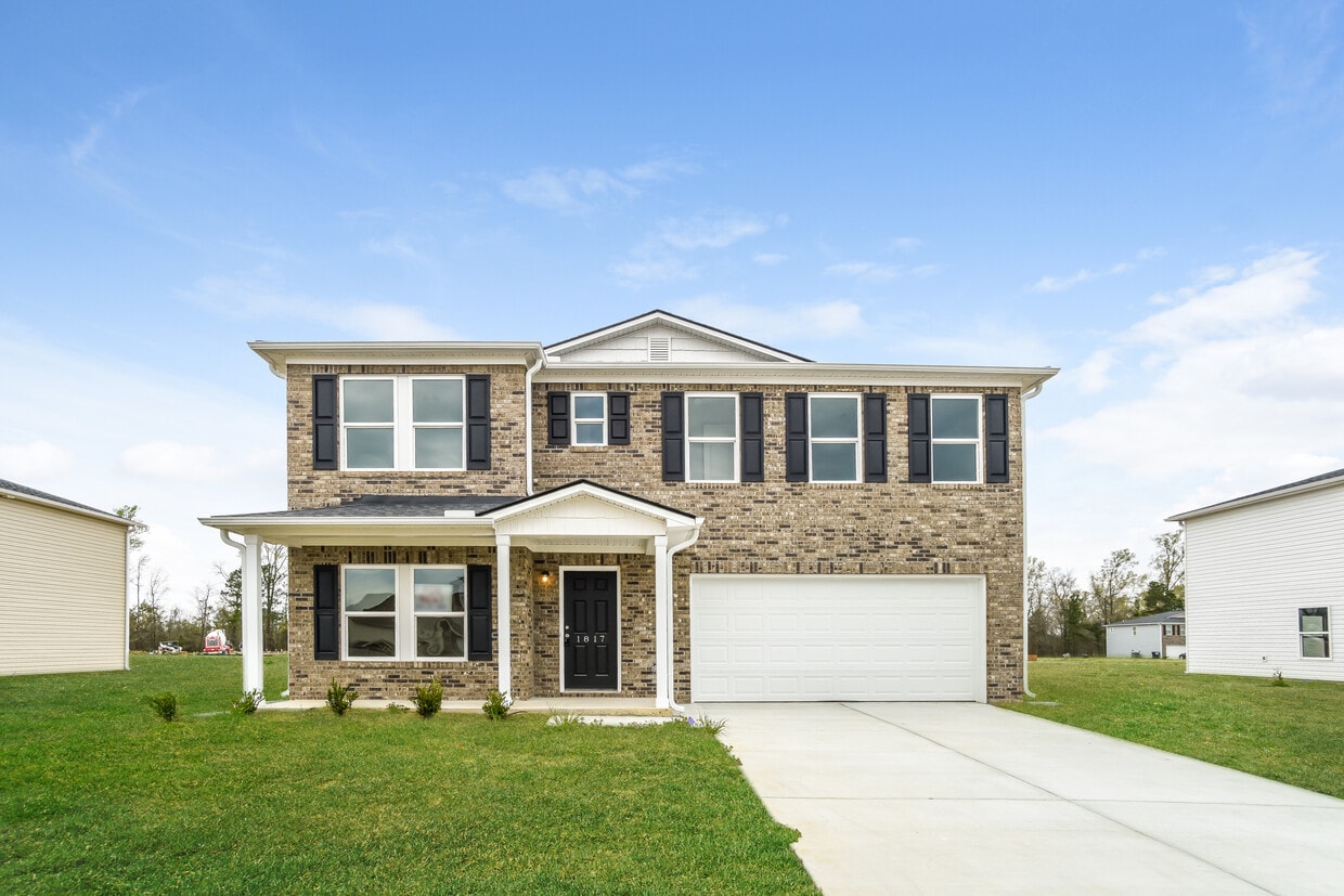 1817 Lake Jocassee Dr, Florence, SC House Rental in Florence, SC