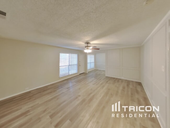Foto del edificio - 3225 Hastings St