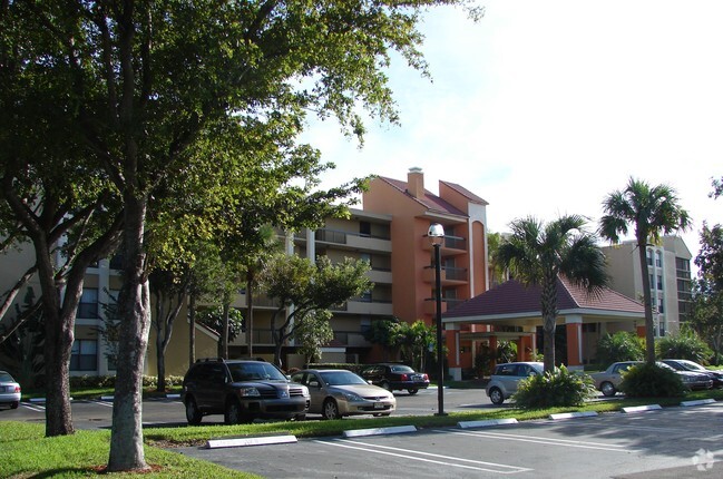Foto del edificio - Lakeside Condominiums