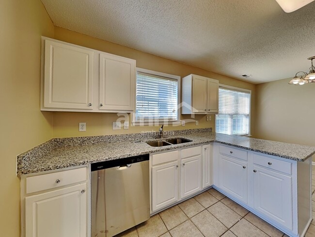 Building Photo - 505 Bellmeade Bay Dr