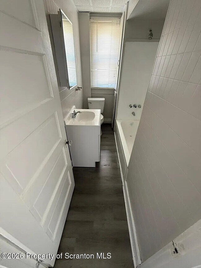 Foto del edificio - 214 S Sumner Ave