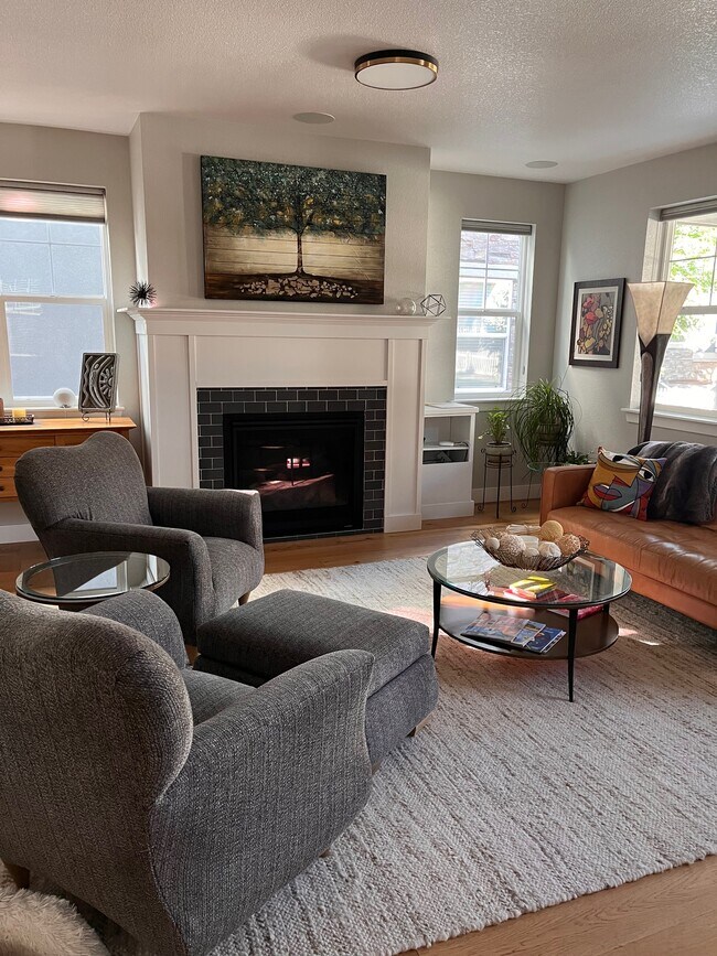 Foto del edificio - 13743 Raritan Ln