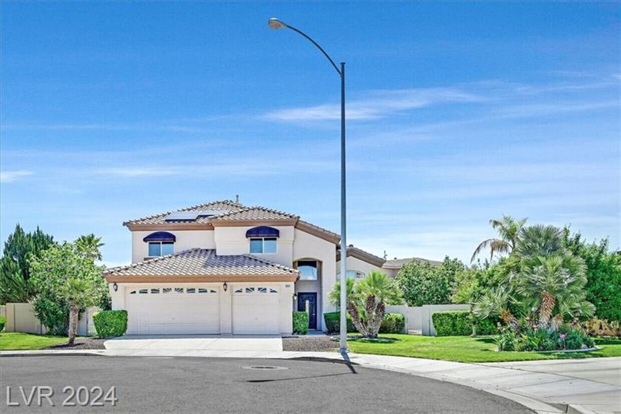 Primary Photo - Amazing Home in Silverado Ranch