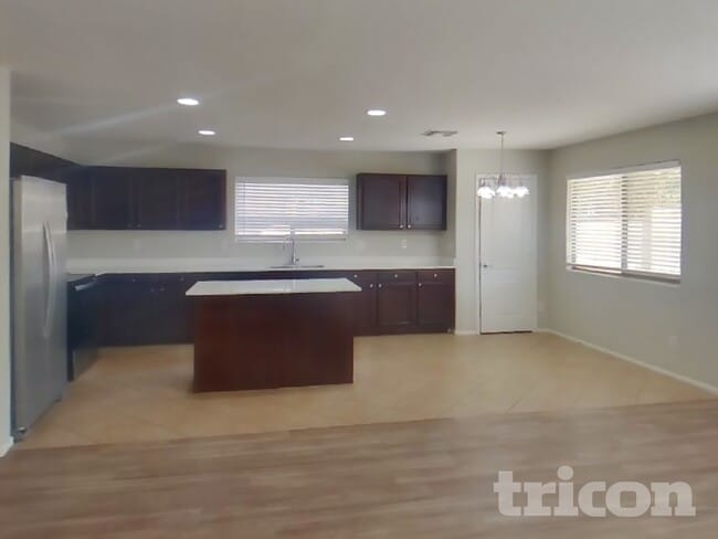 Building Photo - 40081 W Hayden Dr