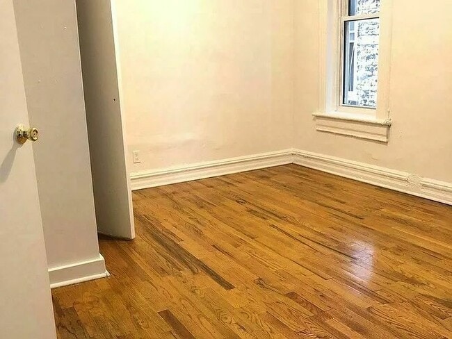 Foto del edificio - 170 8th Ave