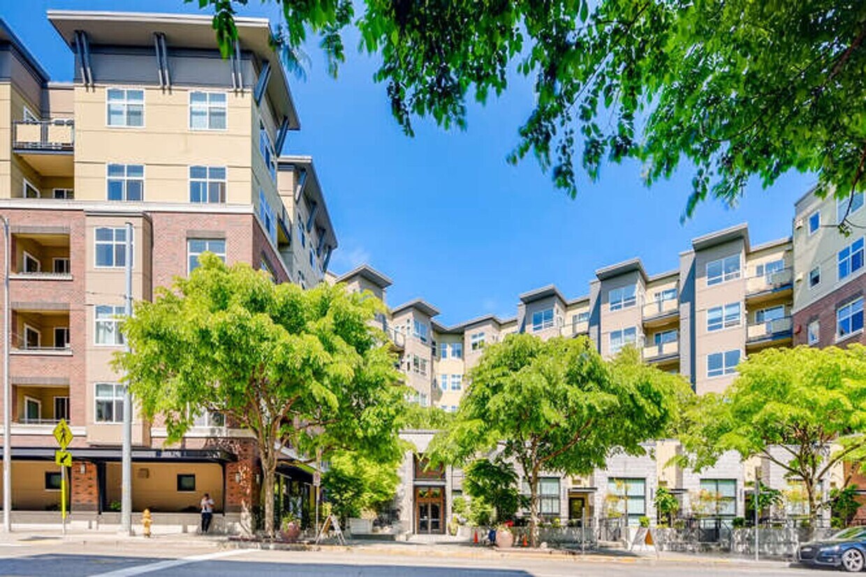 Foto principal - SPACIOUS 1-BEDROOM APARTMENT FOR RENT IN DOWNTOWN BALLARD!