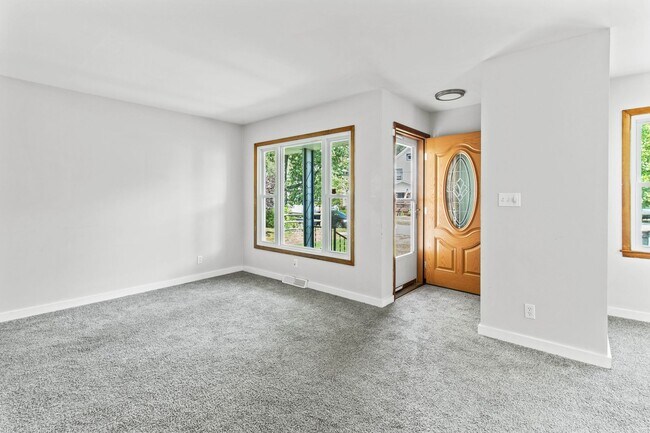 Foto del edificio - Charming 3- Bedroom Home in Newark