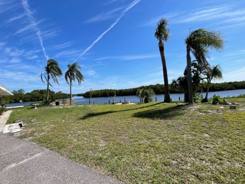 1122 Neptune Dr, Ruskin, FL 33570 Room for Rent in Ruskin, FL