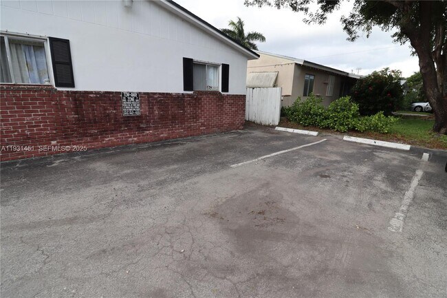 Foto del edificio - 1708 N 16th Ave