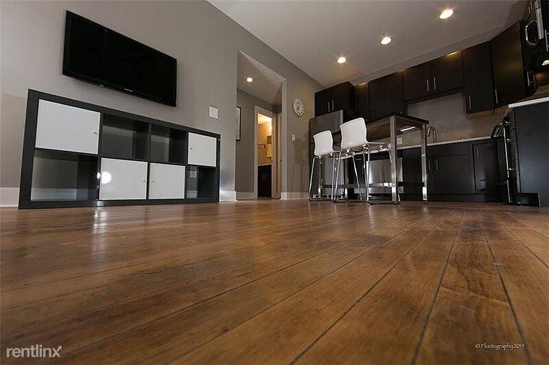 Foto principal - 312 E 13th St