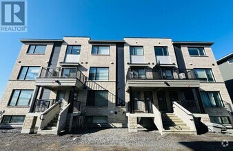 Building Photo - 1501 Creekway Private