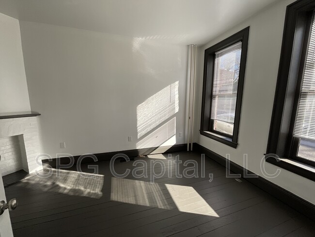 Foto del edificio - 659 W Philadelphia St