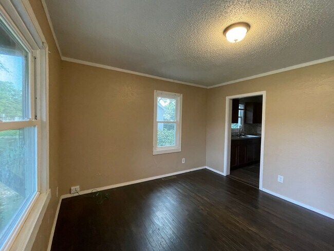 Foto del edificio - Cute, Clean & in Great Neighborhood!