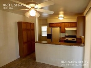 Building Photo - 8601 E Stearn Lake Dr