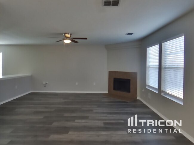 Building Photo - 6031 Blossom Bend
