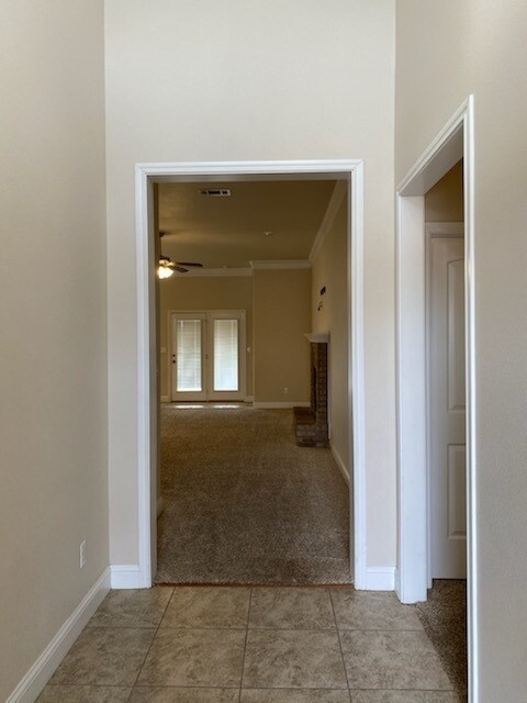 Building Photo - In Legends Park neighborhood! 3 bed 2 bath...