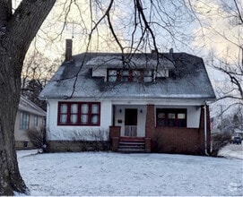 Building Photo - 95 Shadyside Dr