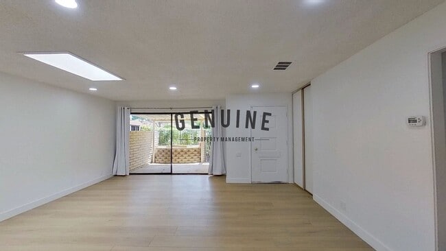 Foto del edificio - Coming Soon: Charming 3Bd 2Ba Condo in 55+...