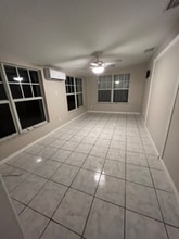 Building Photo - 1219 S 10th St