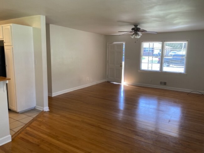 Foto del edificio - 1606 Winter St